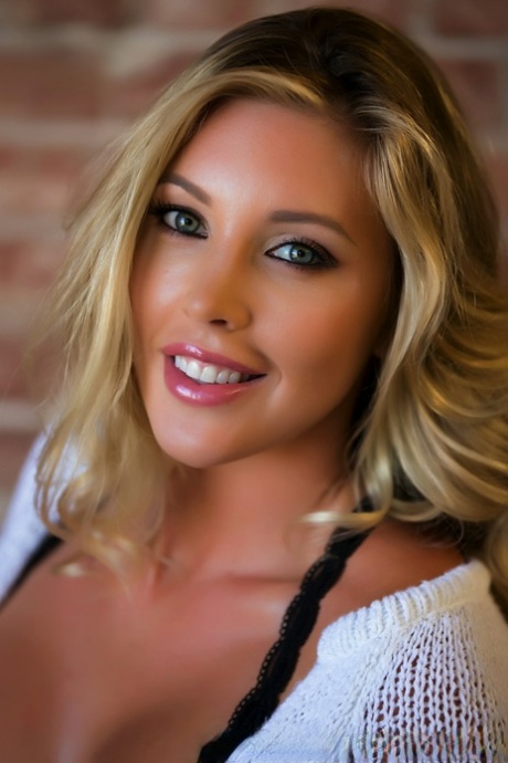 samantha-saint