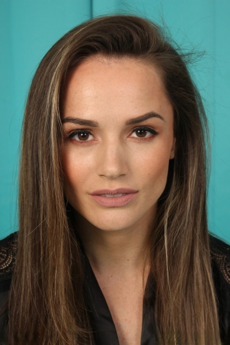 tori-black